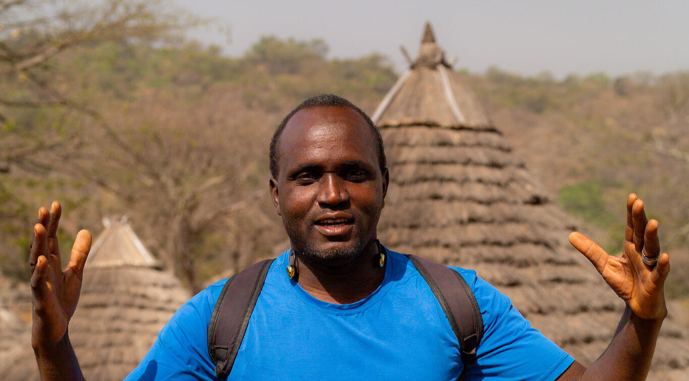 "PAYS BASSARI, entre rituels, montagnes et légendes."
